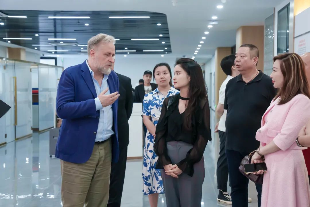 意大利博洛尼亚展览集团莅临白云美湾广场参观交流 意大利博洛尼亚展览集团莅临白云美湾广场参观交流